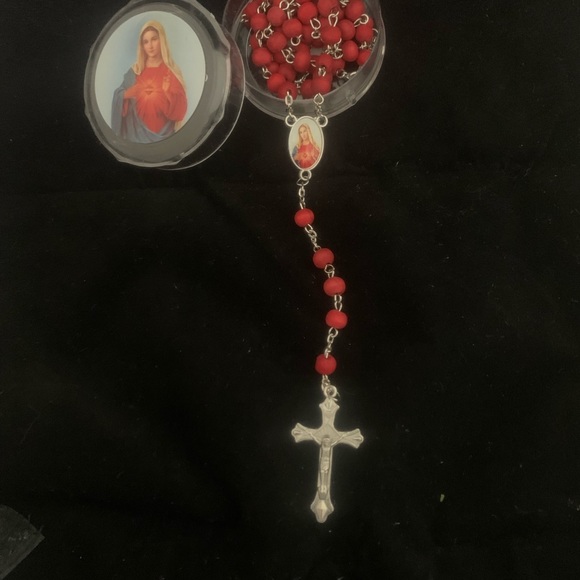 Rose scented Olive Wood Rosary Beads from Jerusalem - Picture 6 of 6